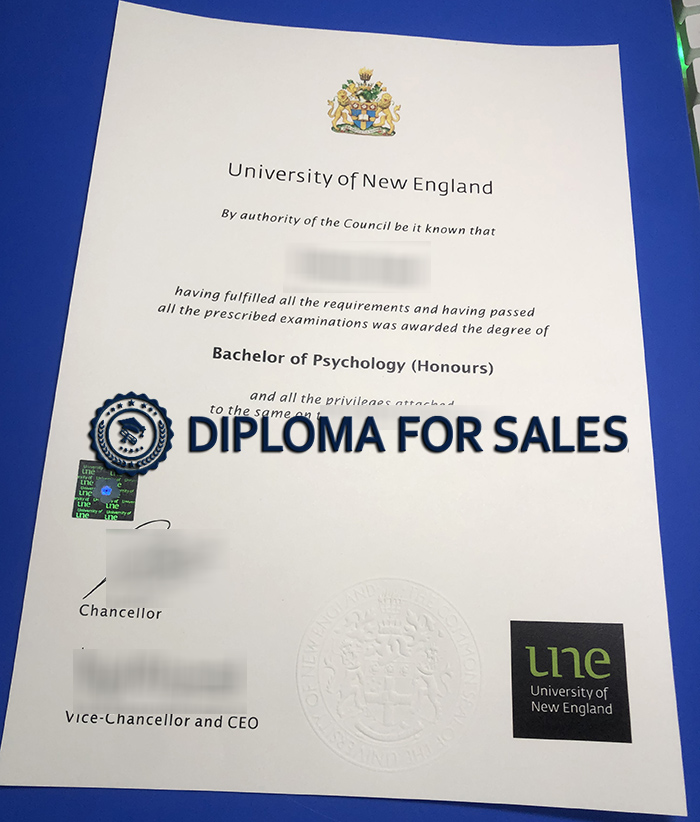 UNE Degree UNE Degree