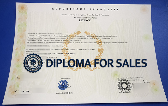 Université Grenoble-Alpes Diploma Université Grenoble-Alpes Diploma