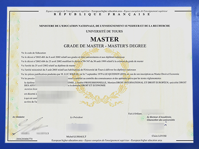 Université de Tours Diploma